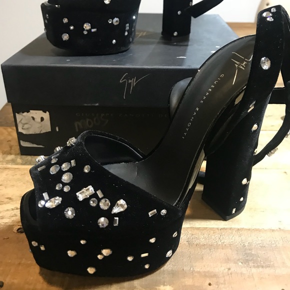 Preowned Giuseppe Zanotti  Dazzling Betty Sandals - Picture 3 of 8